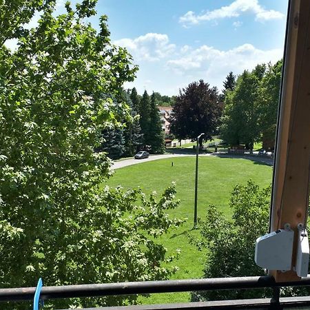 Апартаменты Angi Apartman- Nagyszeru Elhelyezkedes, Vendegkozpontu Szallashely-Szolgaltatas Харканы Экстерьер фото