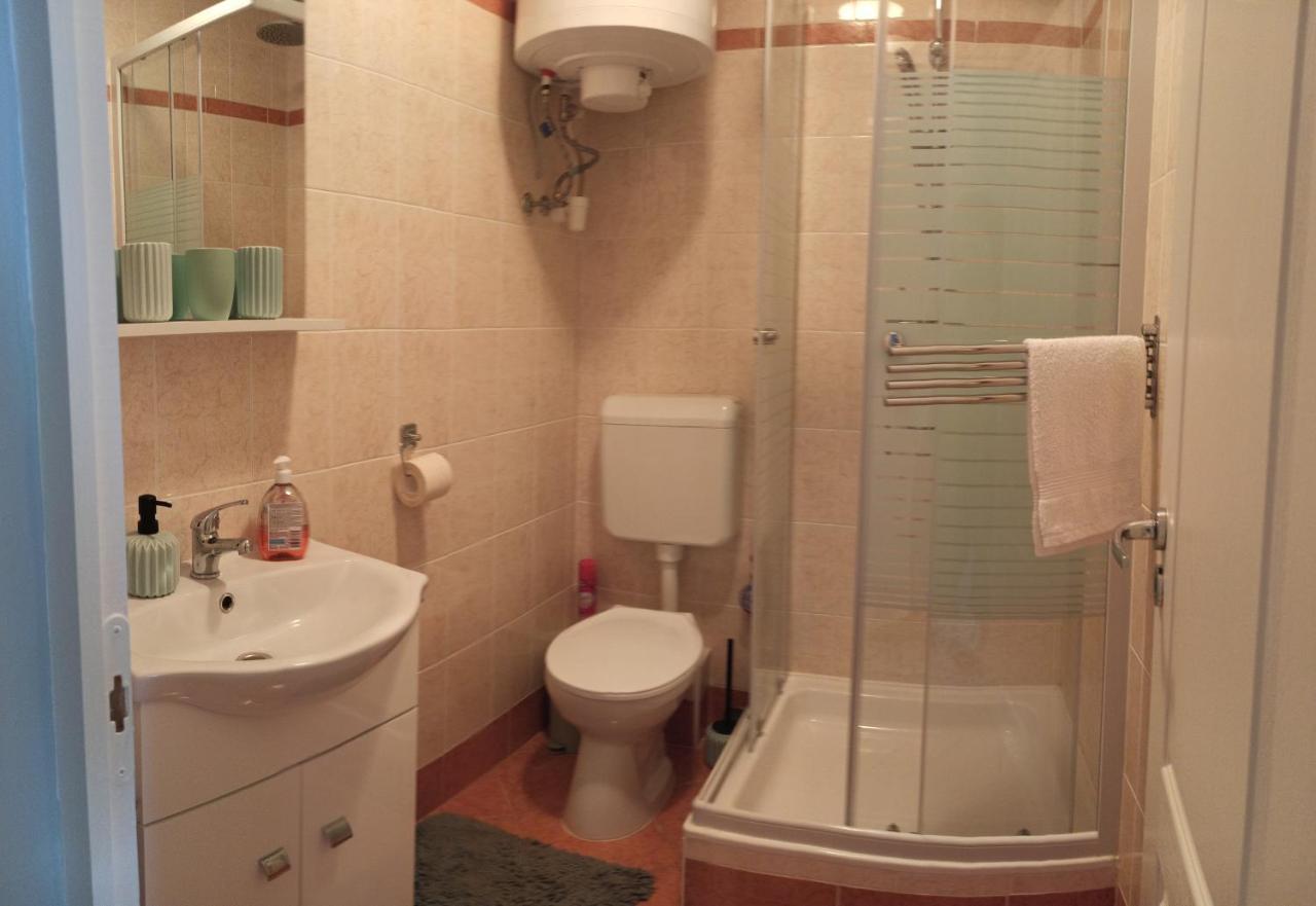 Апартаменты Angi Apartman- Nagyszeru Elhelyezkedes, Vendegkozpontu Szallashely-Szolgaltatas Харканы Экстерьер фото